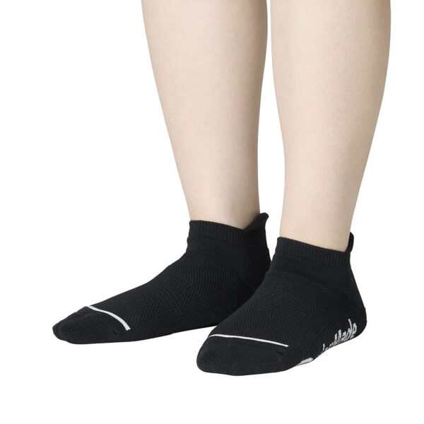 Tat golf nu co ngan TaylorMade Basic Ankle Socks TL713 Mau Den 1
