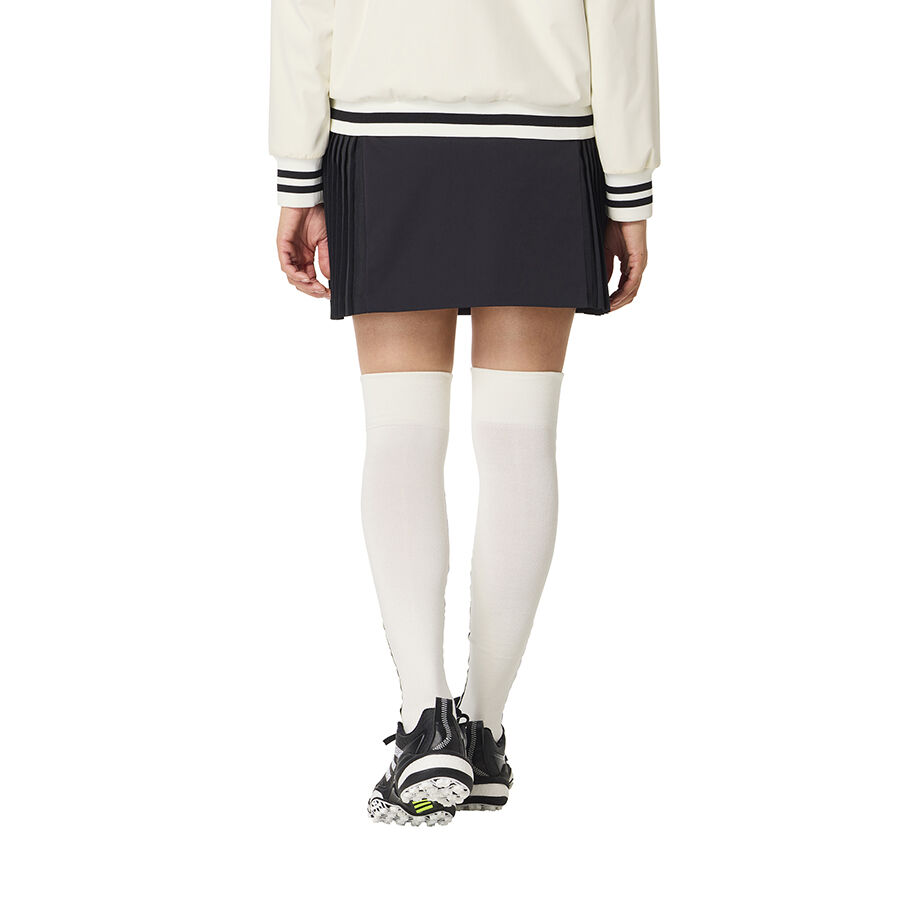 Chân váy nữ Side Pleats Skort TaylorMade TO088 11 Chan vay golf nu Side Pleats Skort TaylorMade TO088 Mau Den 3