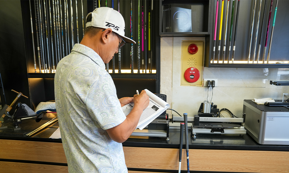 trai-nghiem-dich-vu-fitting-tai-nhat-minh-sports